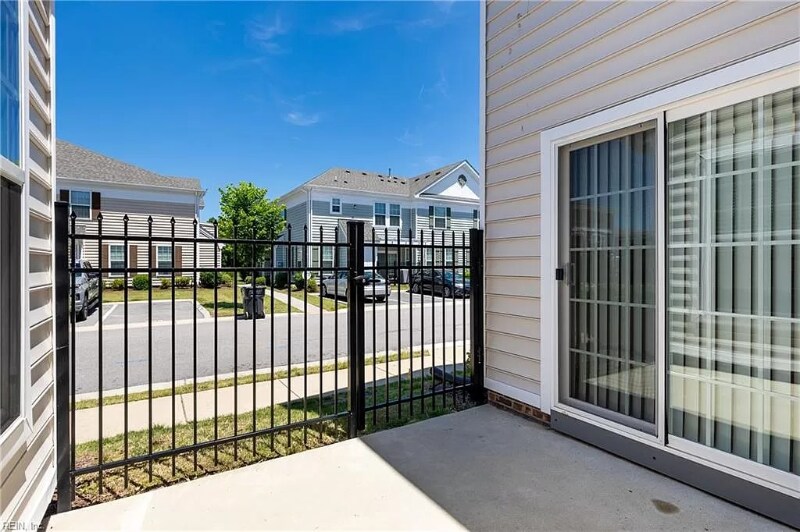 Building Photo - 2166 Humphreys Dr