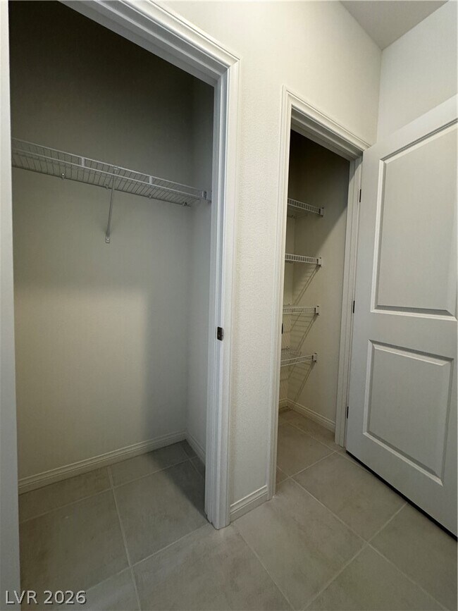 Building Photo - 9250 Innot Ave