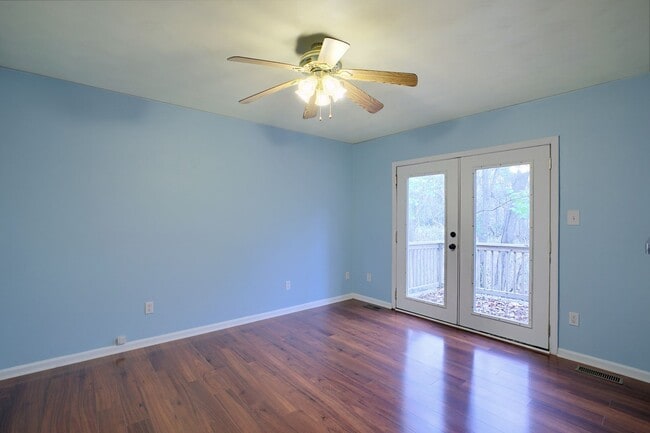 Building Photo - Call Sabrina Thomas Office at 757-767-0767...
