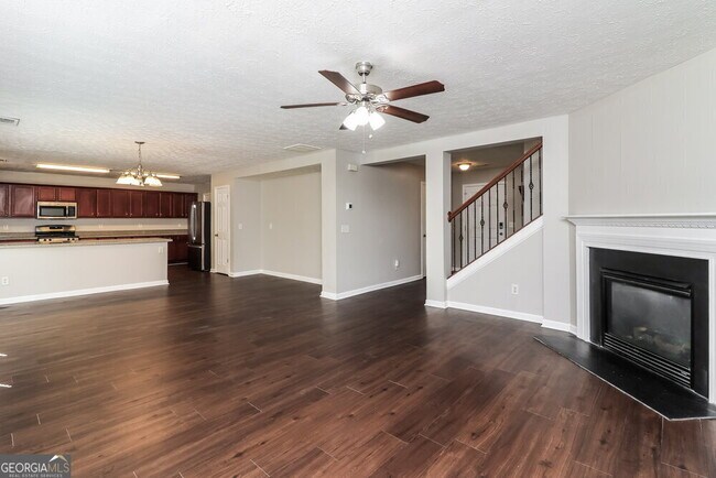 Building Photo - 15 Candy Lilly Ln