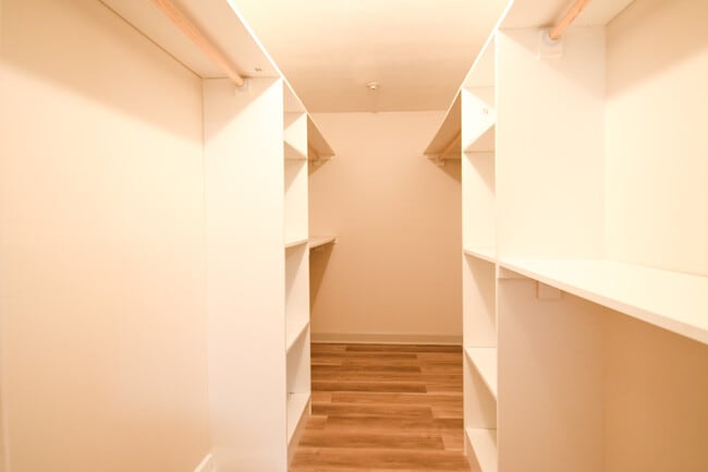Building Photo - 4416 Wilson Dr