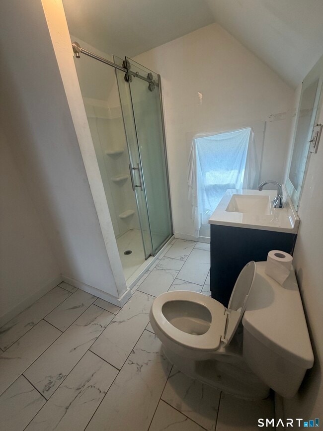 Building Photo - 178 Sherman Ave