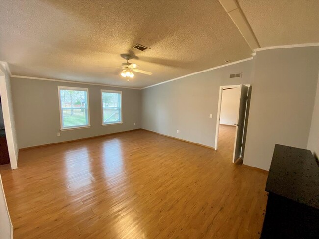 Building Photo - 11273 Camp Creek Way