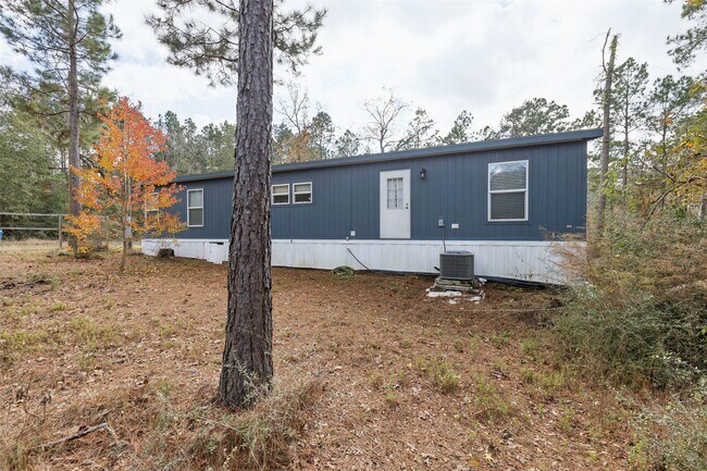 Building Photo - 146 Marina Dr