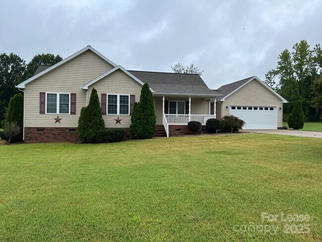 Primary Photo - 823 Mazeppa Rd