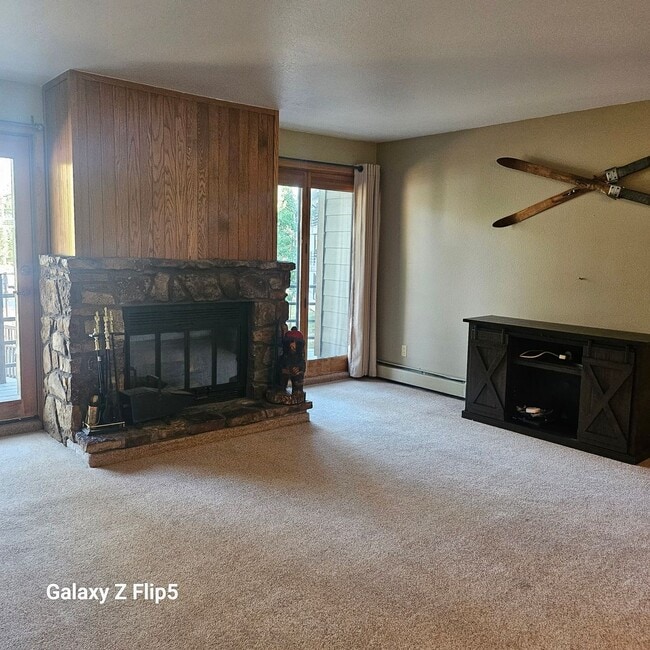 Primary Photo - Buffalo Village Condo -2 Bedroom/2 Bath, G...
