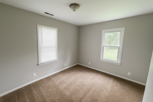 Building Photo - 1741 N Riley Ave