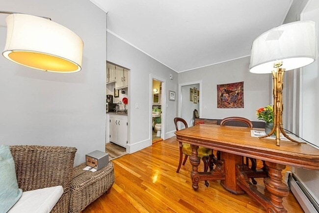 Building Photo - 27 Franklin St