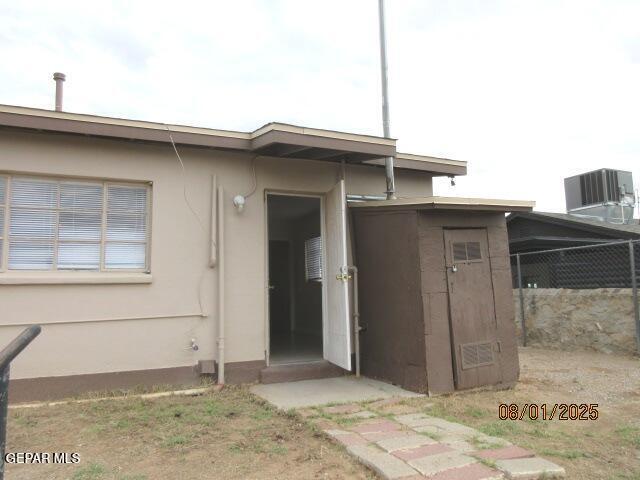 Building Photo - 2504 Jackson Ave