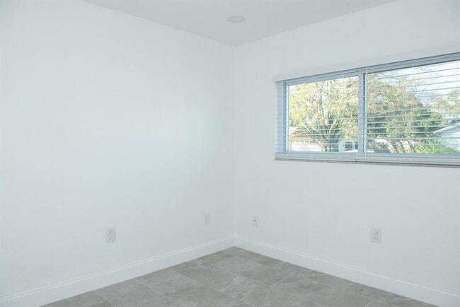 Building Photo - 11889 93rd Ave N