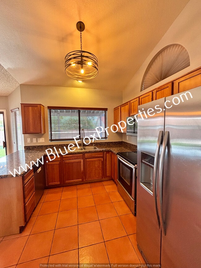 Building Photo - 2621 W Camino Del Deseo