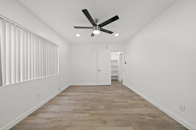 Floorplan - 839-845 Glenway Dr.