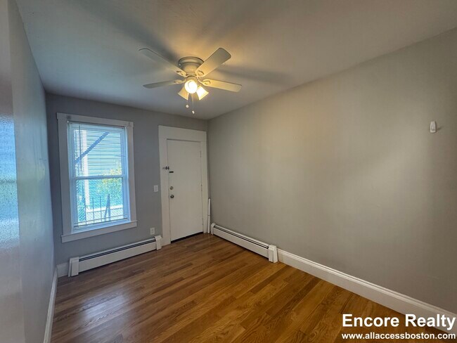 Building Photo - 23 Elmer St