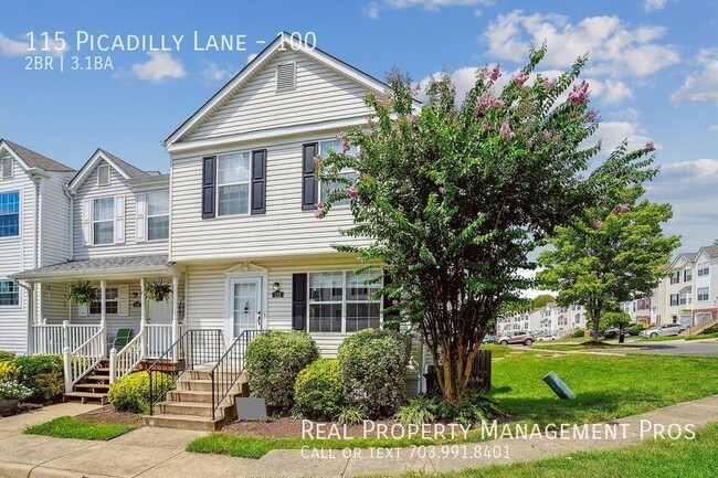 Primary Photo - Spacious 3-Story End-Unit Townhome in Prim...