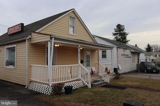 Building Photo - 410 Winters Ln