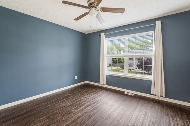 Building Photo - Luxurious 4-Bedroom Furnished Home in West...
