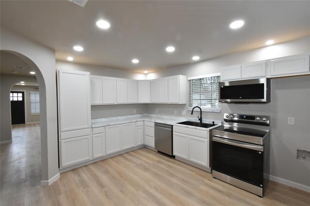 Building Photo - 311 Stell Ave