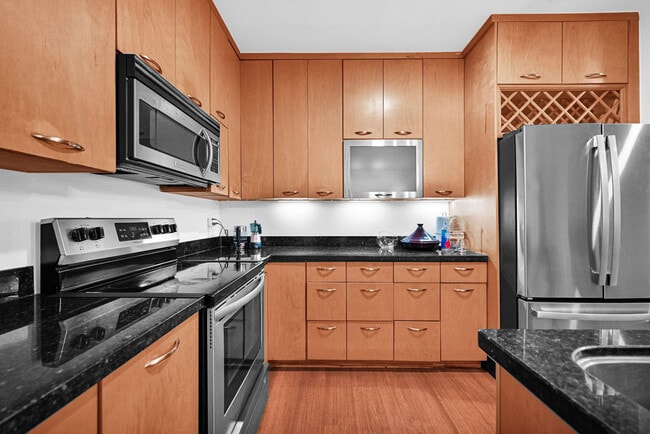 Building Photo - 21385 Marina Cove Cir