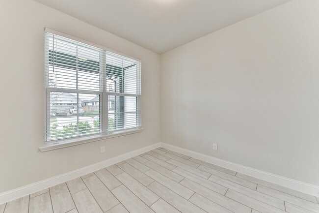 Building Photo - 11731 Tranquility Summit Dr
