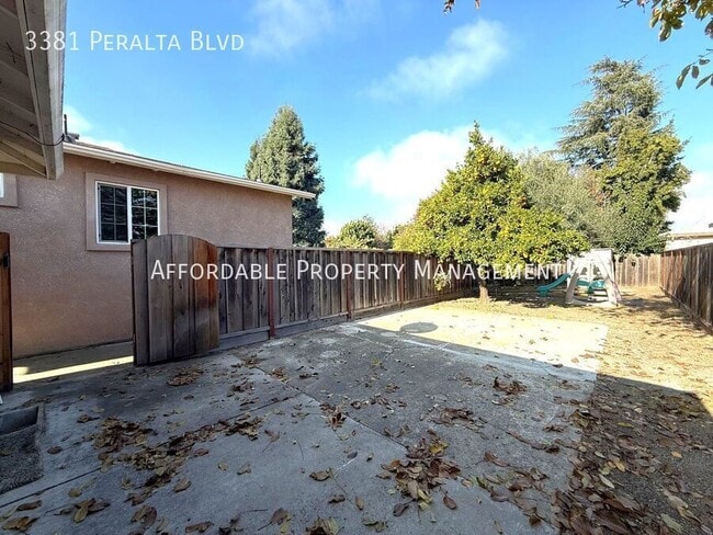 Building Photo - 3381 Peralta Blvd