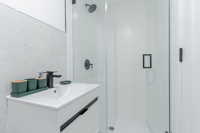 Building Photo - 1255 Decatur St