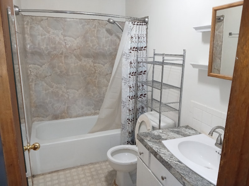 Building Photo - 404-404 N Morton St