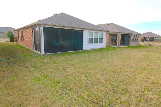 Building Photo - 3306 Dandelion Dr