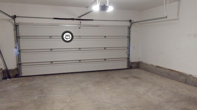 Building Photo - Wilsonville - Newly Updated 4 Bed + Bonus,...