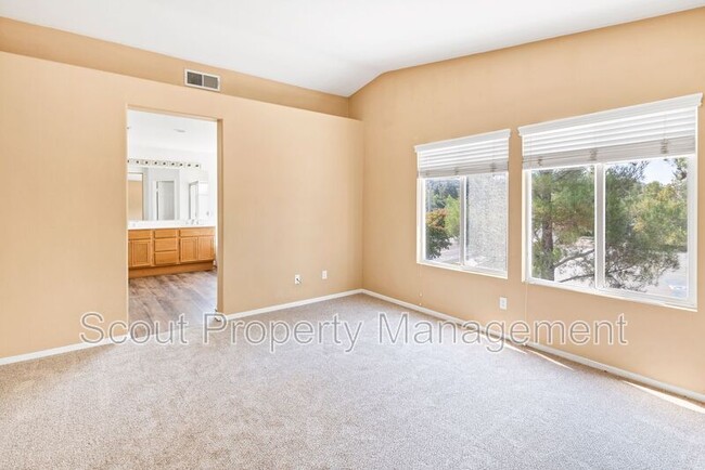 Building Photo - 44699 Springvail Ct