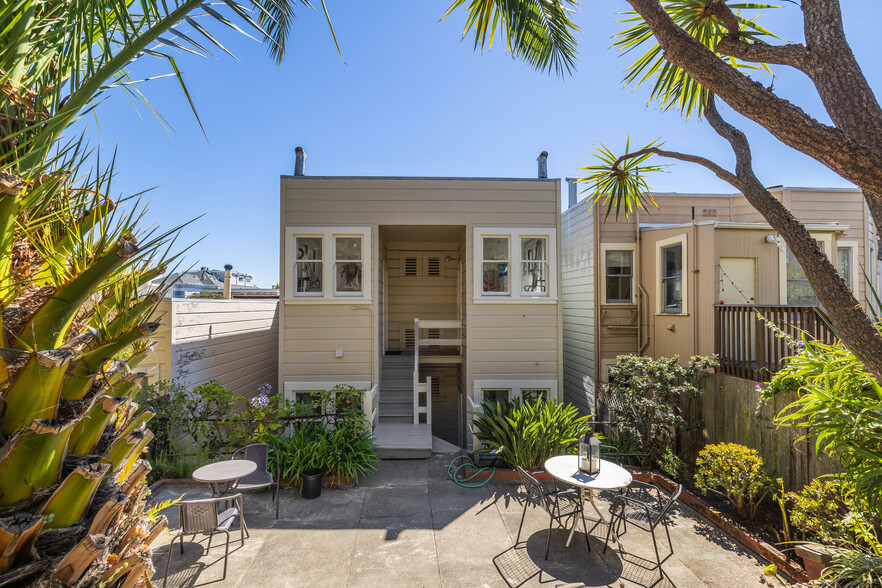 Building Photo - 41 Divisadero St
