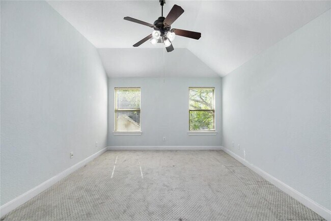 Building Photo - 90 Panterra Way