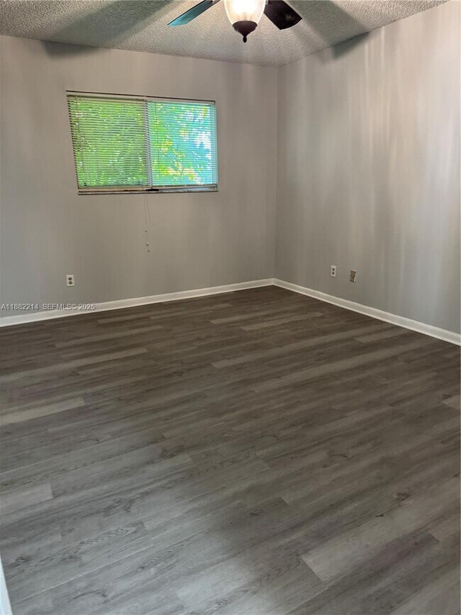 Building Photo - 3405 NW 44th St