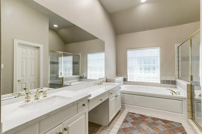 Building Photo - 4235 Bettis Dr