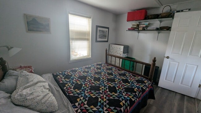 Building Photo - Our Western-Coastal Shabby Chic house Avai...