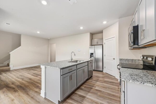 Building Photo - 226 Munsee Cir