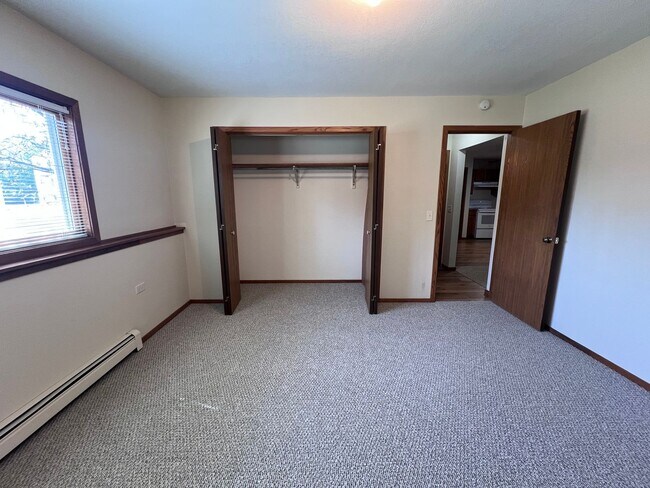 Building Photo - One Bedroom Apartment in Byron Center!