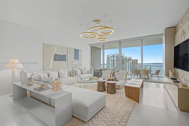 Building Photo - 300 Biscayne Blvd Way