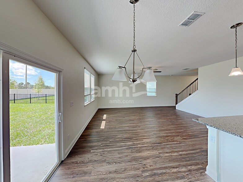 Building Photo - 94 Carlitos Way