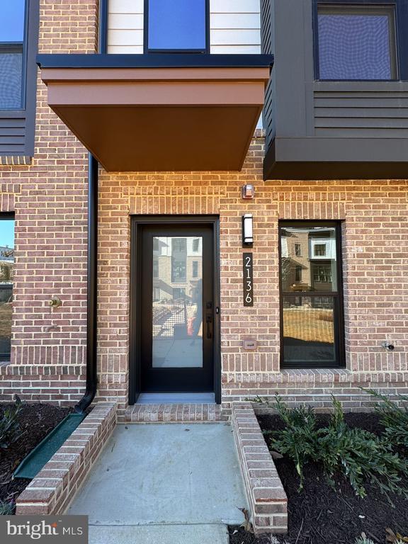 Building Photo - 2136 Tysons Ridgeline Rd