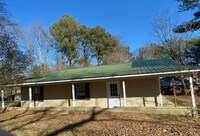 Building Photo - 3676 MS-178