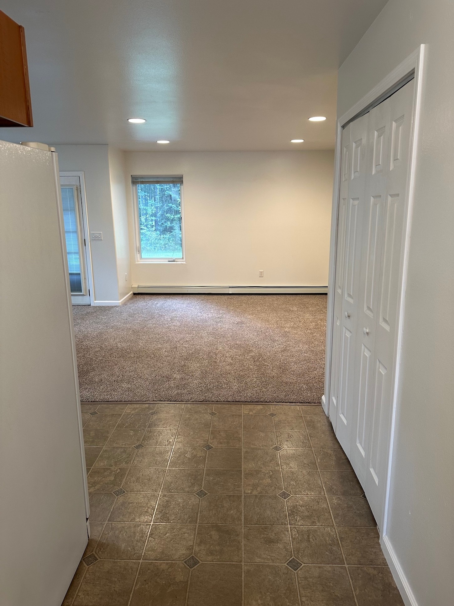 Entry to living room - 3887 Blessing Ave