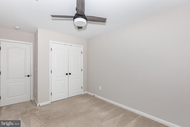 Building Photo - 6515 Dundee Dr