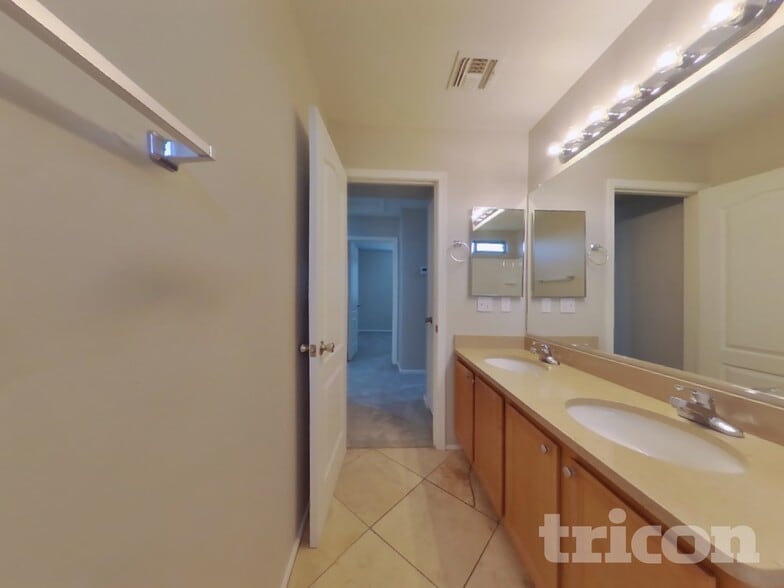 Building Photo - 26011 N Sandstone Way