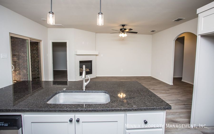 Building Photo - 2703 137th St