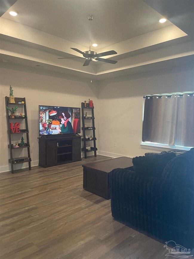 Building Photo - 5859 Sargassum Ln