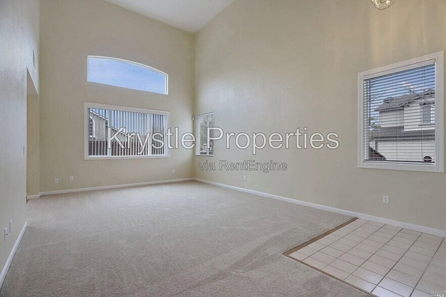 Building Photo - 700 Westpark