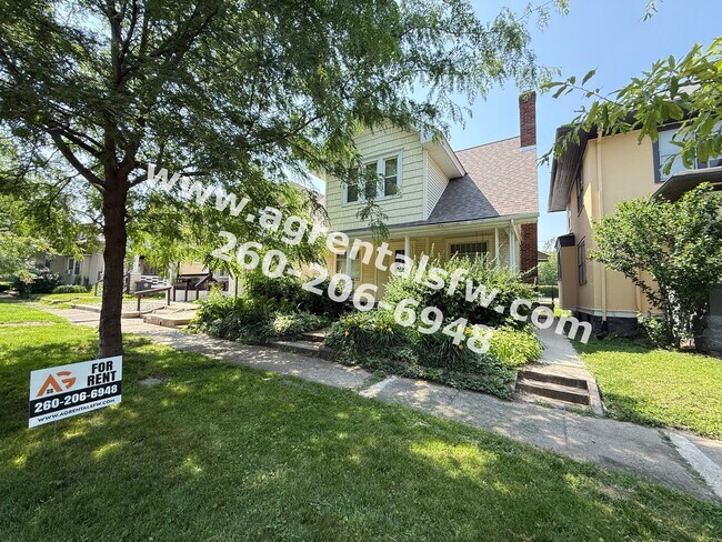 Building Photo - 919 Rivermet Ave