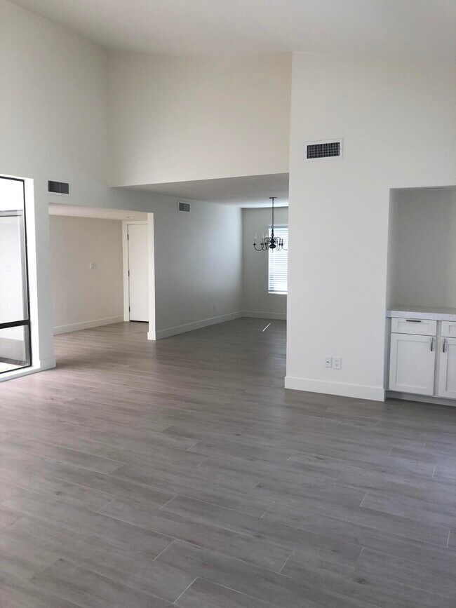 Building Photo - 97 Torremolinos Dr