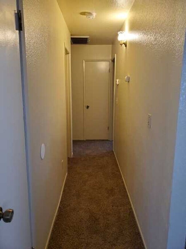 Building Photo - 4040 Gagos Dr