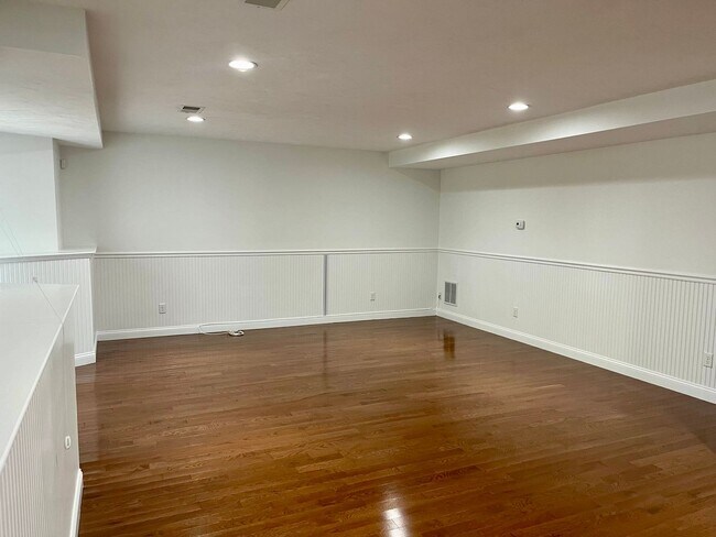 Building Photo - 6a Shea Ln